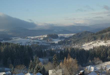 Przełęcz Jabłonkowska - Zimowy widok z okna.