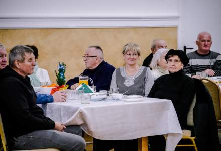 Uczestnicy Świątecznego Spotkania dla Seniorów w Koniakowie fot. M.Kuźma