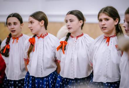 Uczestnicy Świątecznego Spotkania dla Seniorów w Koniakowie fot. M.Kuźma