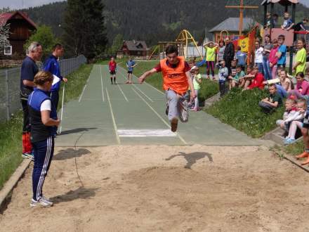 Sportowa rywalizacja szkół Istebna - Ćierne