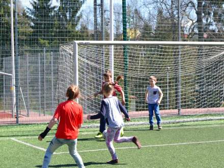 Gry i zabawy dzieci