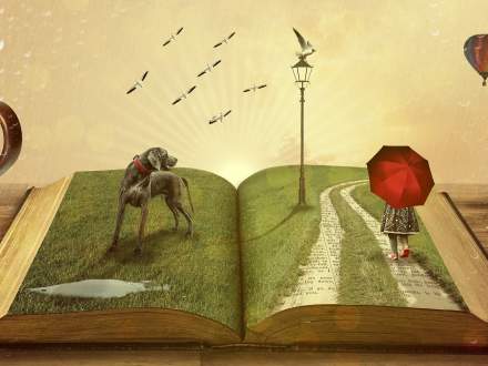 Książka, pies, latarnia, dziewczyna z parasolką