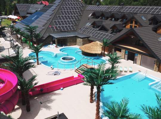 Baseny zewnętrzne kompleksu