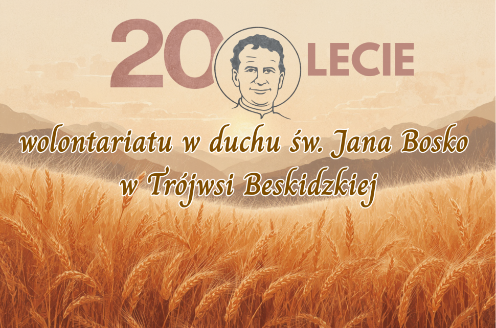 Łan zboża z napisem 20-lecie wolontariatu w duchu św. Jana Bosko w Trójwsi Beskidzkiej