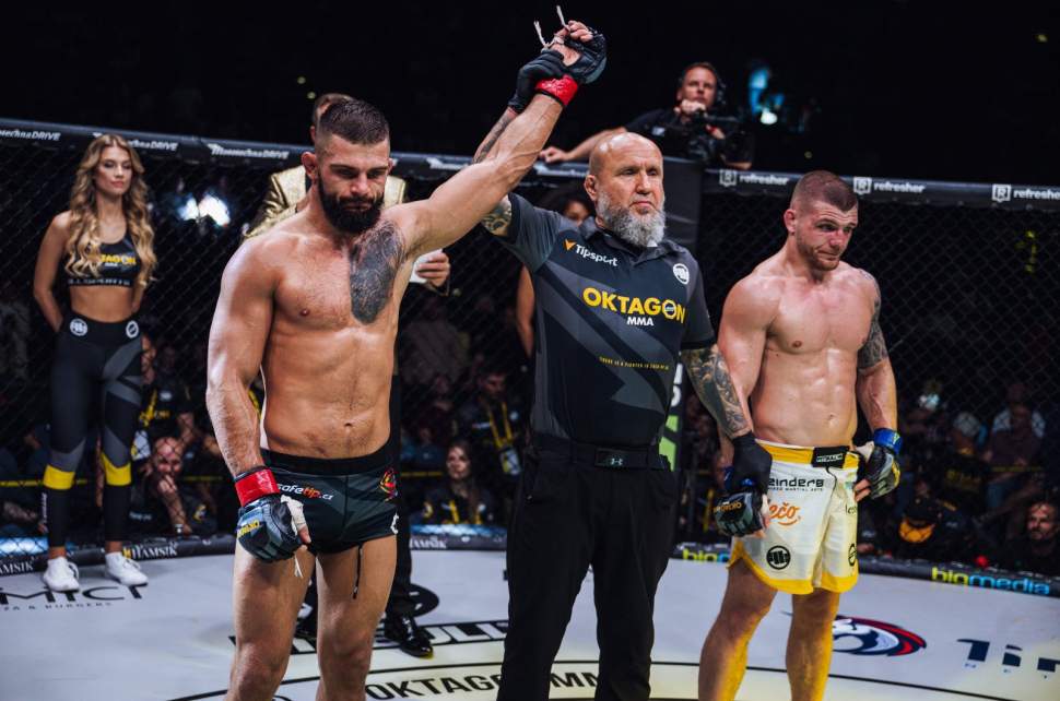 Zwycięski Mateusz (Foto: Twitter Oktagon MMA)